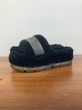 UGG Soft Fluffita Black Wool Platform Slide Slippers Open Toe Women’s Size 9.